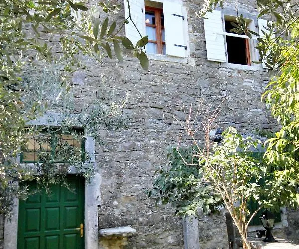 7038a * Grožnjan